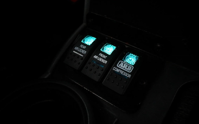 Jeep Wrangler cena 84900 przebieg: 59410, rok produkcji 2007 z Łomianki małe 191